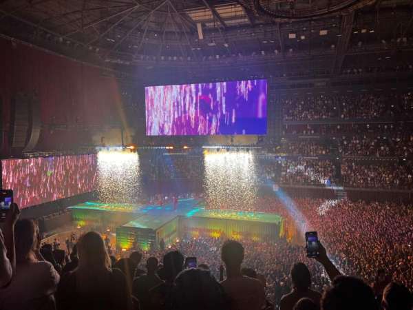 Qudos Bank Arena, section: 26, row: G, seat: 81