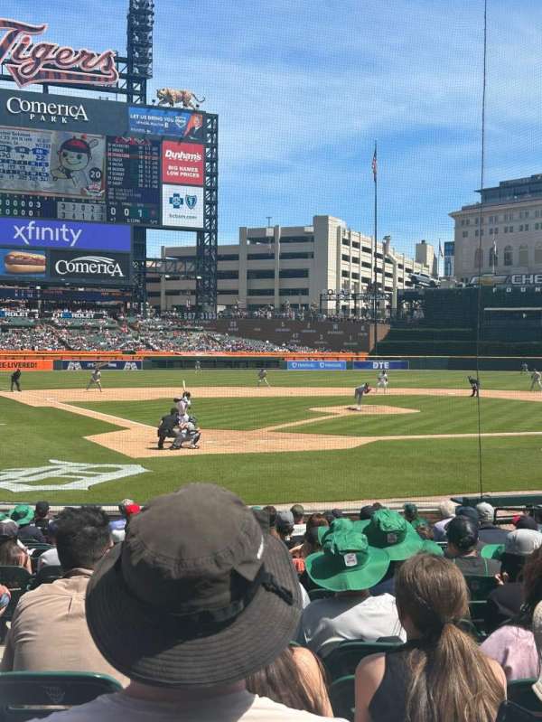 Comerica Park, section: 125, row: 18, seat: 12