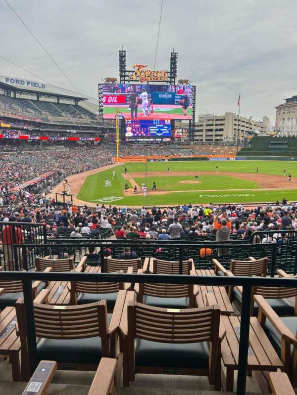 Comerica Park, section: 124A, row: E, seat: 3