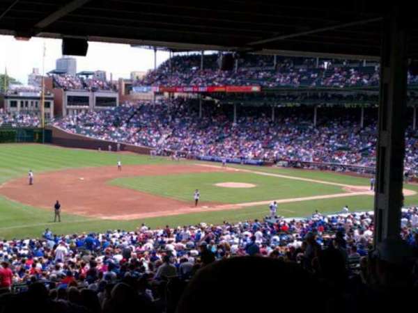 Wrigley Field, section: 208, row: 17, seat: 9