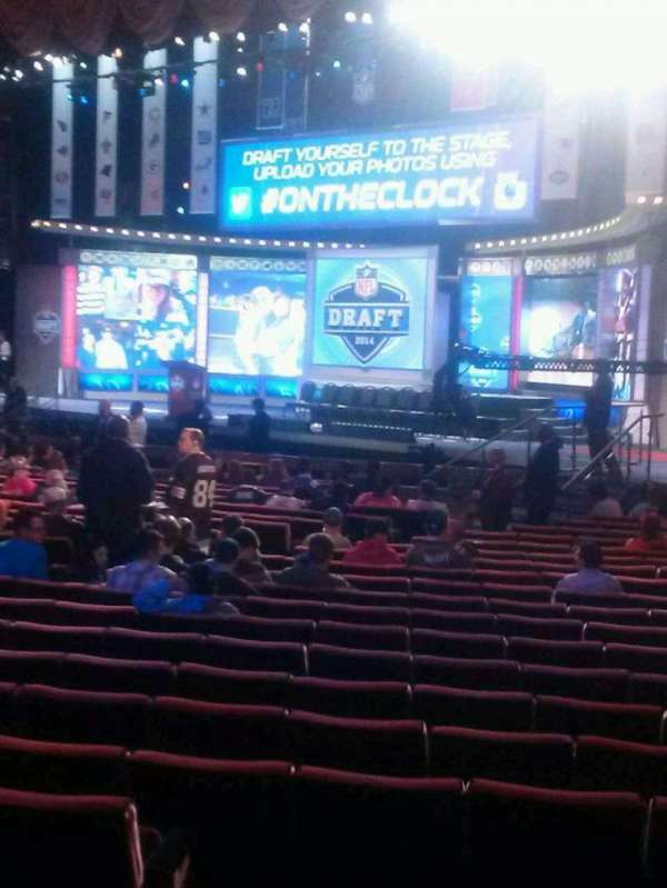 Radio City Music Hall, section: orchestra 2, row: u, seat: 202