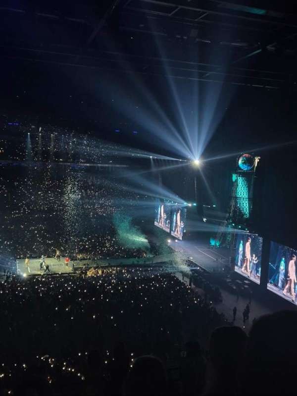 Paris La Défense Arena, section: 418, row: 51, seat: 20