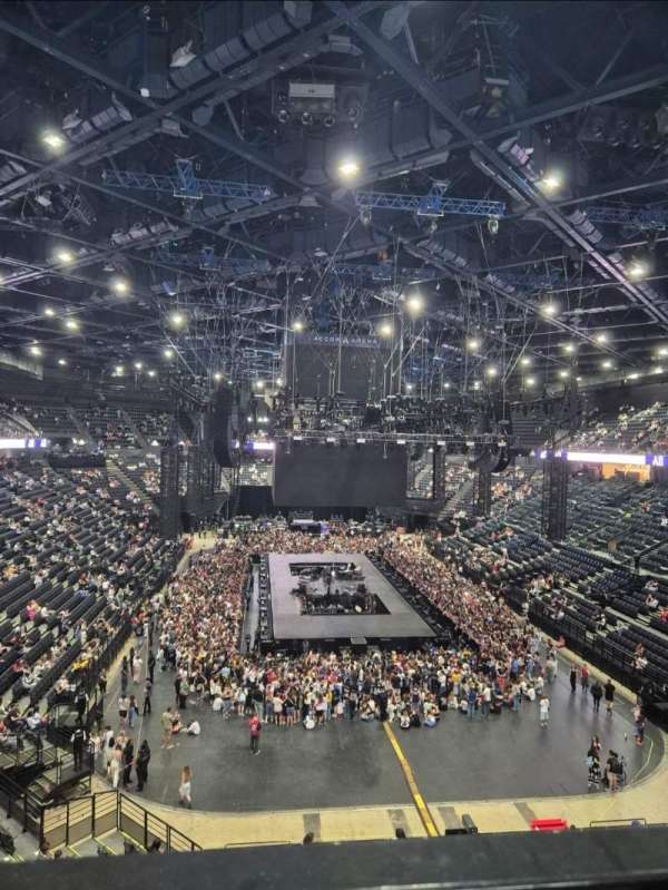 Accor Arena, section: Corbeille U, row: CU1, seat: 22