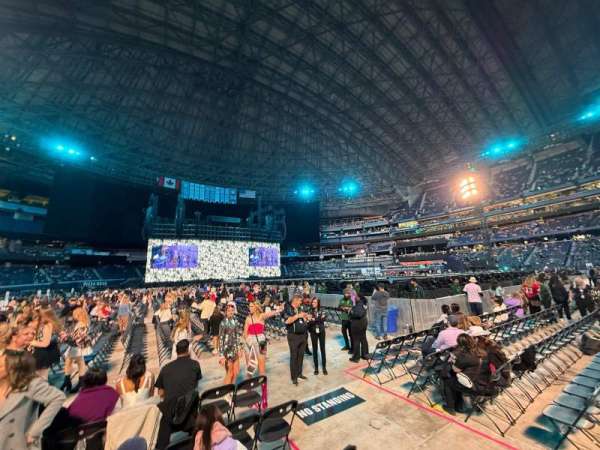 Rogers Centre, section: C2, row: 6, seat: 4