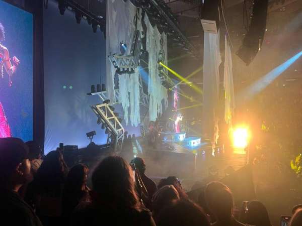 Madison Square Garden, section: 115, row: 6, seat: 13