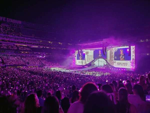 MetLife Stadium, section: 115c, row: 15, seat: 9