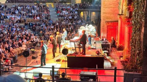 Mountain Winery, section: 20, row: F, seat: 4