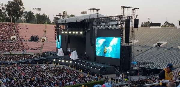 Rose Bowl, section: 19-L, row: 47, seat: 13