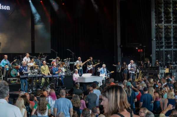 Pine Knob Music Theatre, section: LTC4, row: Q, seat: 15