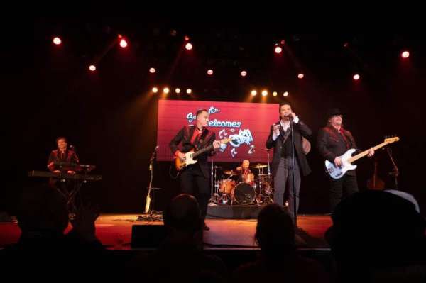South Shore Room at Harrah's Lake Tahoe, section: B, row: B3, seat: 3