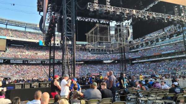 MetLife Stadium, section: 38, row: 1, seat: 5