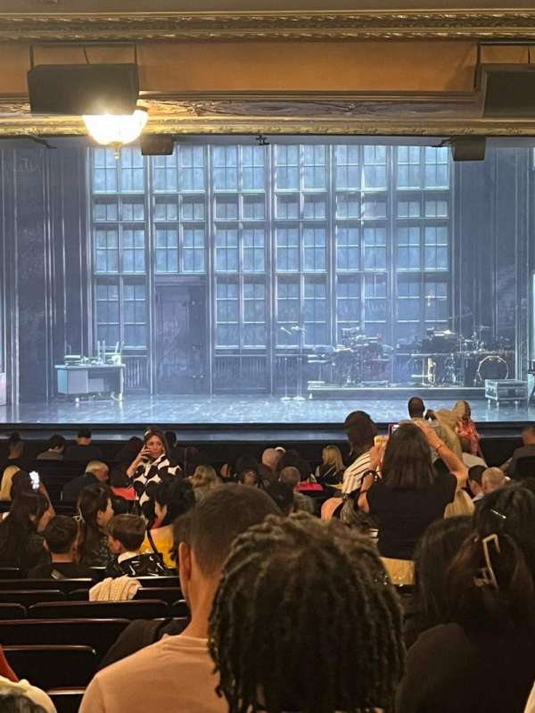 Neil Simon Theatre, section: Orchestra C, row: Y, seat: 109