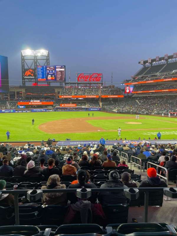 Citi field, section: 123, row: 25, seat: 4