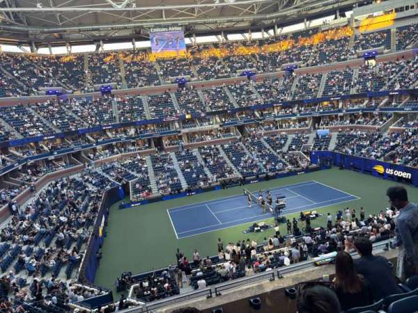 Arthur Ashe Stadium, section: 126, row: E, seat: 6