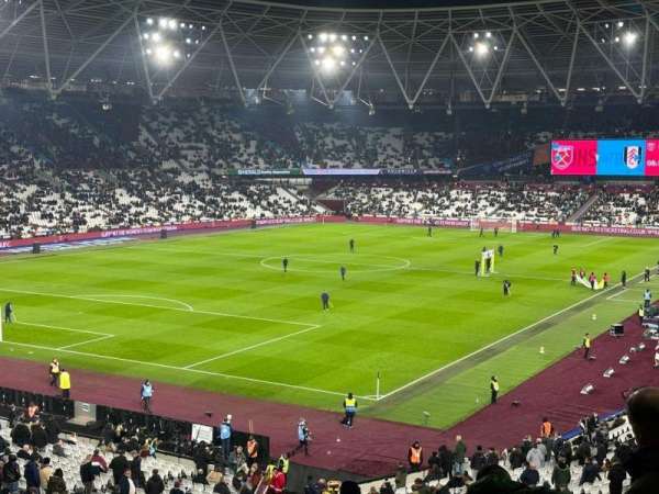 London Stadium, section: 256, row: 40, seat: 691