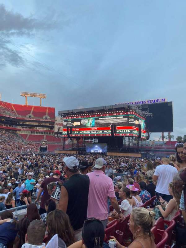 Raymond James Stadium, section: 109, row: E, seat: 4