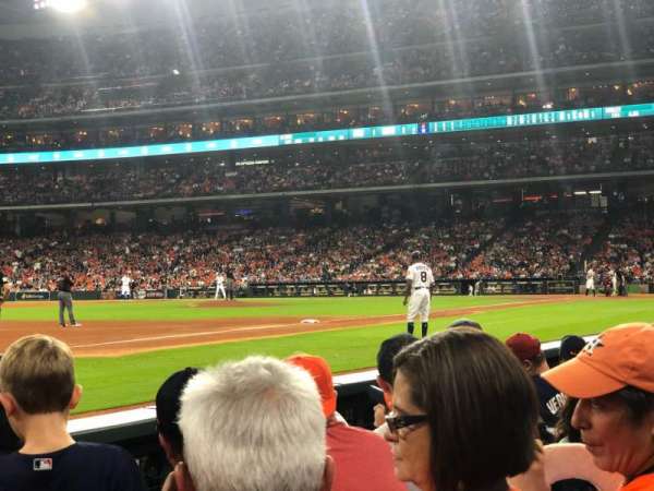 Daikin Park, section: 110, row: 4, seat: 9