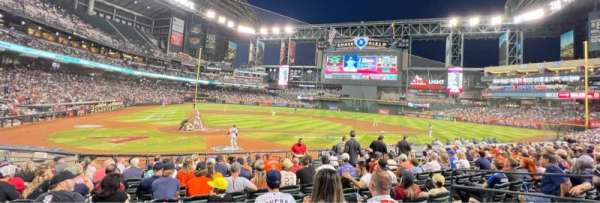 Chase Field, section: H, row: M, seat: 8