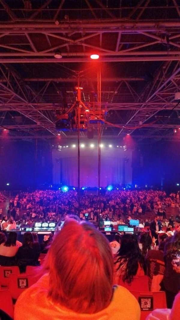 Zénith Paris, section: B, row: 34, seat: 152