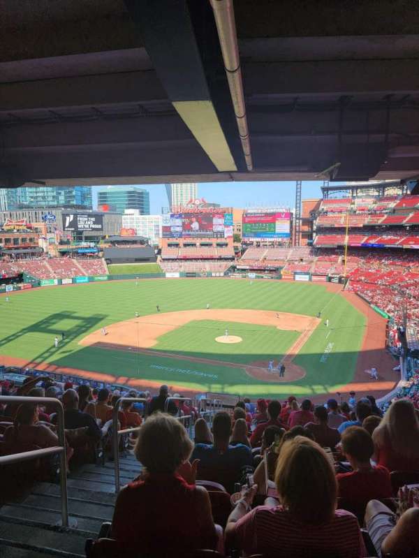Busch Stadium, section: 252, row: 15, seat: 19