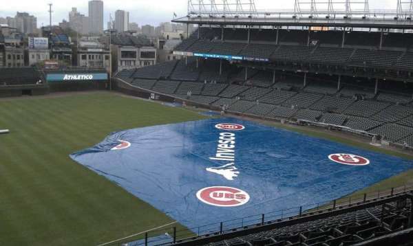 Wrigley Field, section: 408L, row: 1, seat: 6