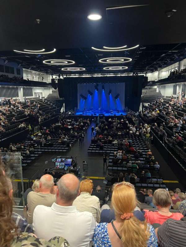 O2 Universum, Praha, section: 105B, row: 18, seat: 6