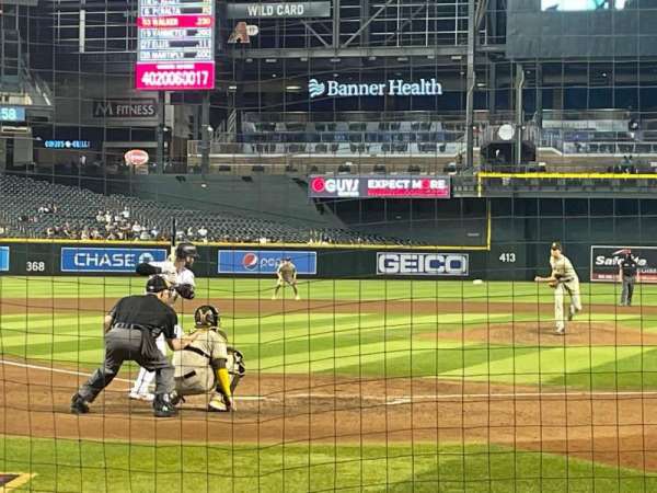 Chase Field, section: I, row: B, seat: 4
