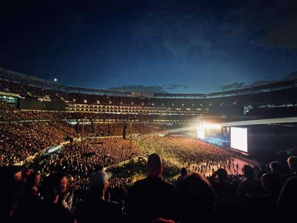 MetLife Stadium, section: 216, row: 6, seat: 1