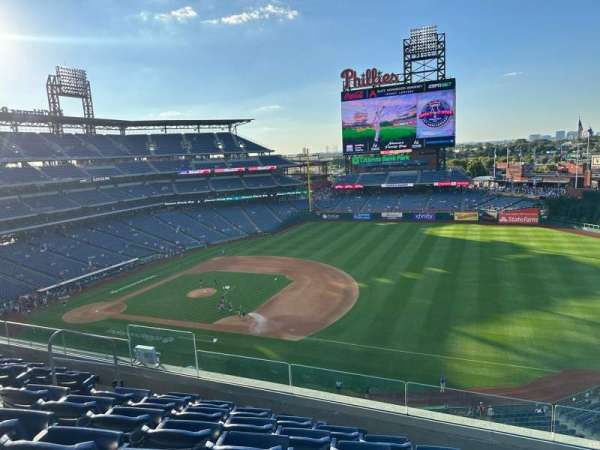 Citizens Bank Park, section: 313, row: 6, seat: 6