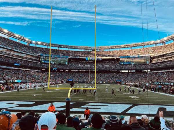 MetLife Stadium, section: 126, row: 8, seat: 6