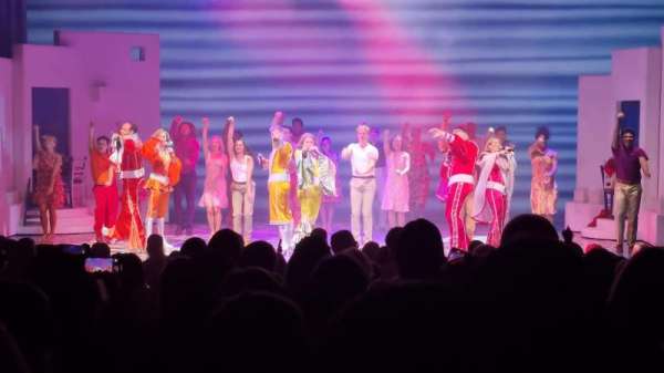 Sunderland Empire, section: Stalls, row: U, seat: 15