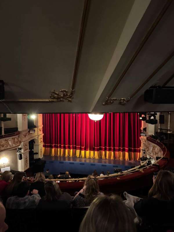 Garrick Theatre, section: Grand Circle, row: E, seat: 8