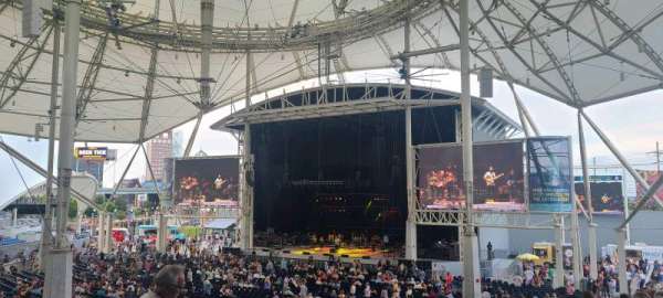 Hartford HealthCare Amphitheatre, section: 302, row: JJJ, seat: 33