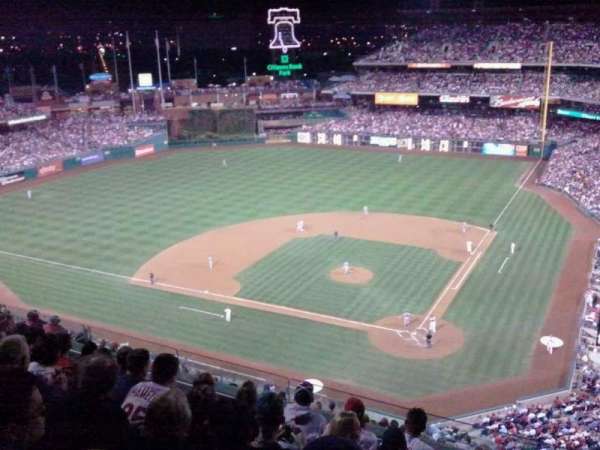 Citizens Bank Park, section: 423, row: 7, seat: 1