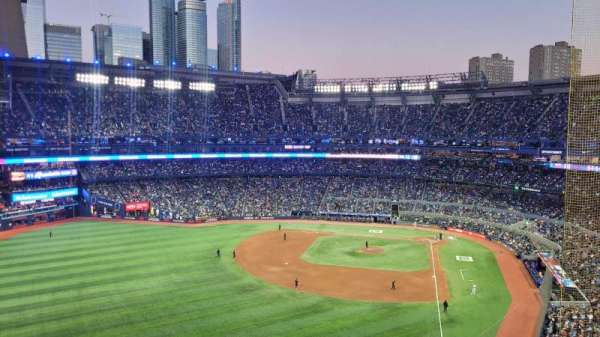 Rogers Centre, section: 540, row: 4, seat: 3