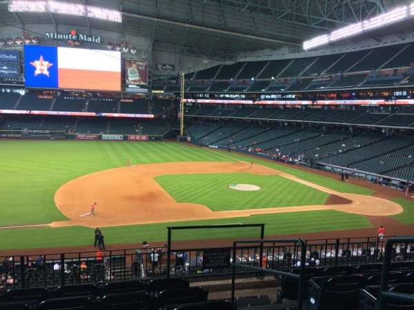 Daikin Park, section: 211, row: 6