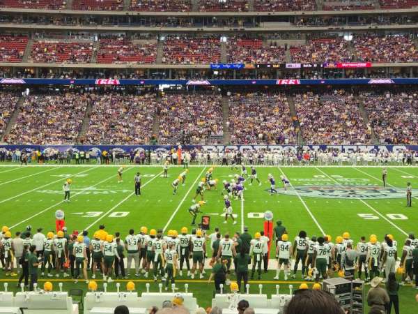 NRG Stadium, section: 127, row: R, seat: 18