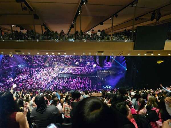 Madison Square Garden, section: 212, row: 21, seat: 18