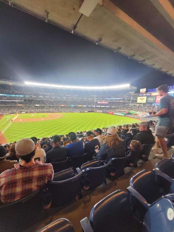 Yankee Stadium, section: 206, row: 13, seat: 6