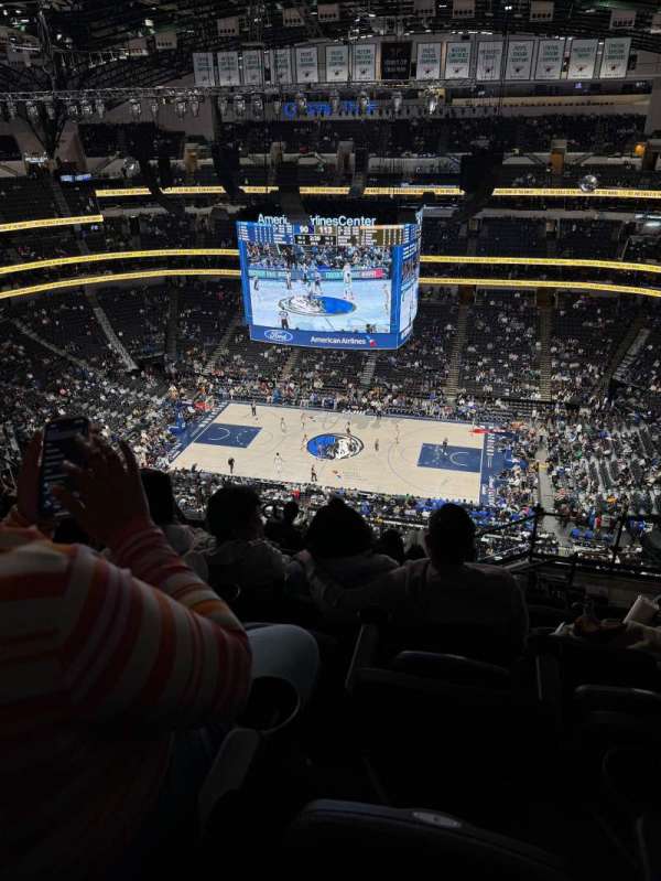 American Airlines Center, section: 325, row: O, seat: 3