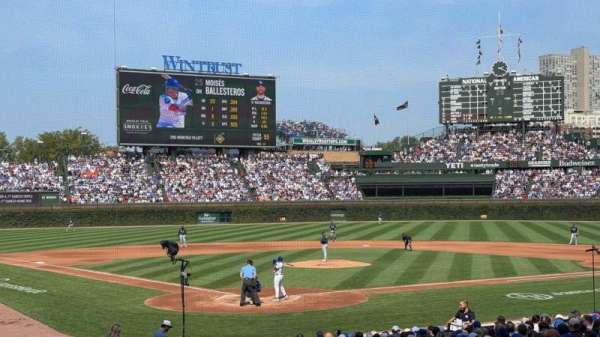 Wrigley Field, section: 118, row: 9, seat: 8