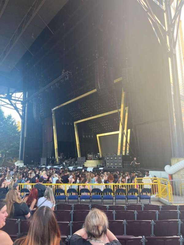 Jiffy Lube Live, section: 101, row: G, seat: 8