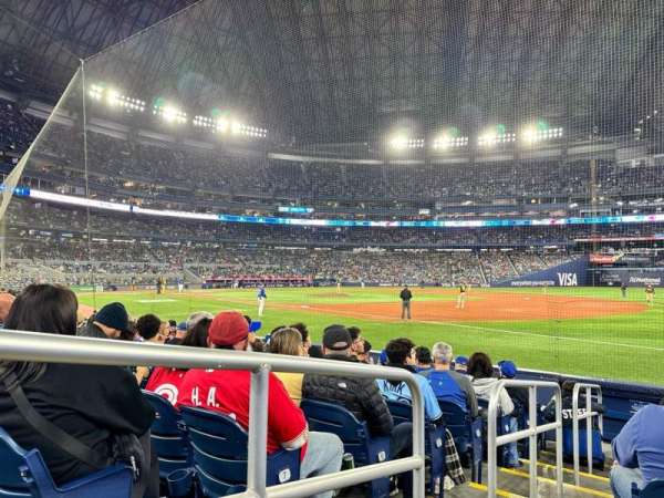Rogers Centre, section: 113, row: 9, seat: 8