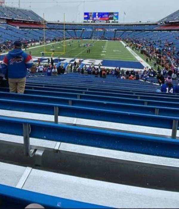 Highmark Stadium, section: 121, row: 16, seat: 11