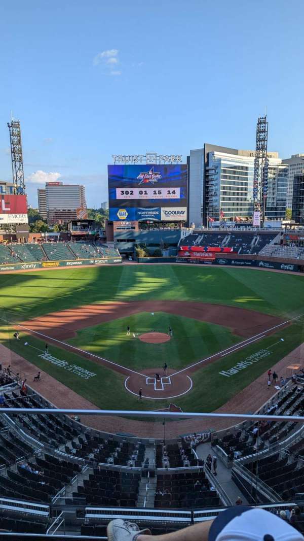 Truist Park, section: 326, row: 2, seat: 18