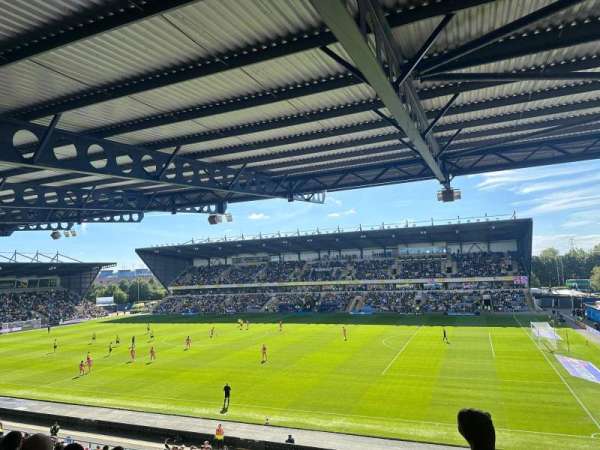 Kassam Stadium, section: 28, row: CC, seat: 196