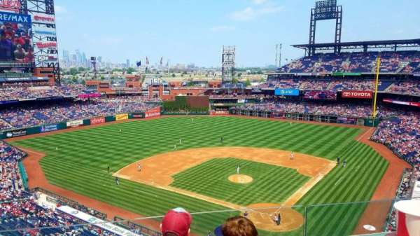 Citizens Bank Park, section: 322, row: 3, seat: 13