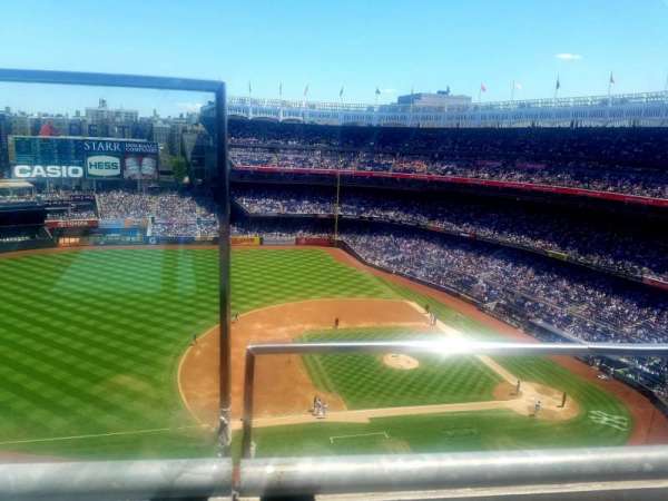 Yankee Stadium, section: 425, row: 1, seat: 24