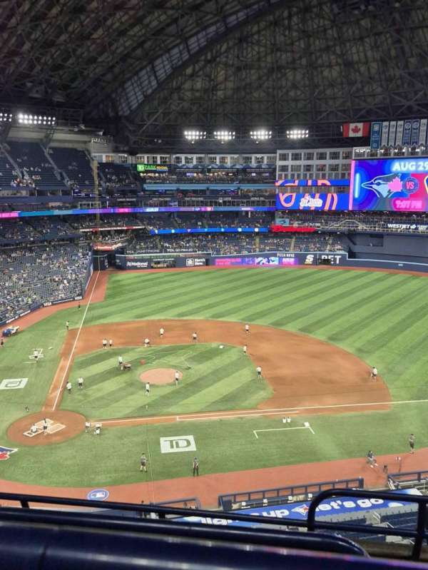 Rogers Centre, section: 520, row: 4, seat: 1