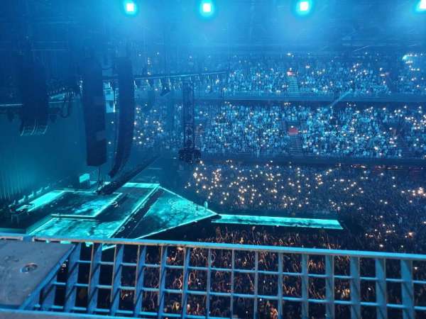 Ziggo Dome, section: 213, row: 1, seat: 417